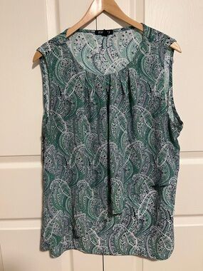 Roz & Ali, paisley sleeveless blouse, green white and blue, size XL
